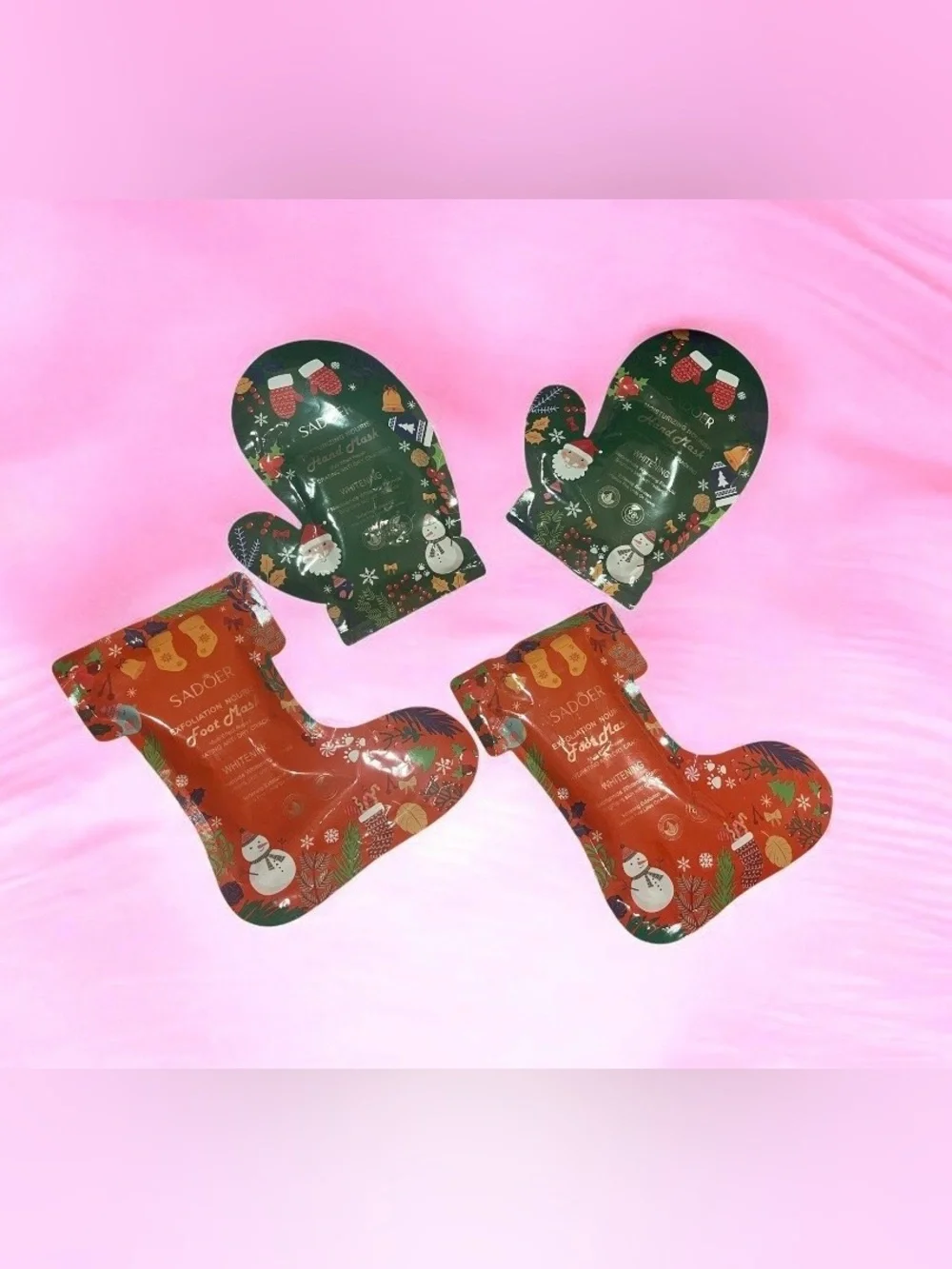 NWT Set of (4) Hand/Feet Masks